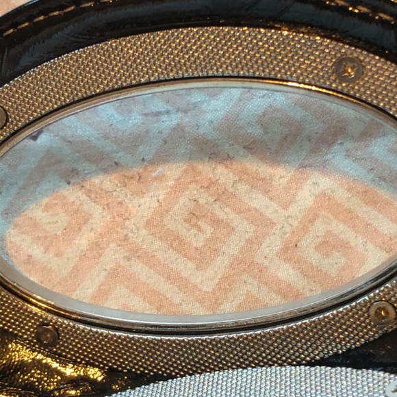 Nice looking clutch with metal handle and snap inside, real clean, like new - Picture 5 of 6